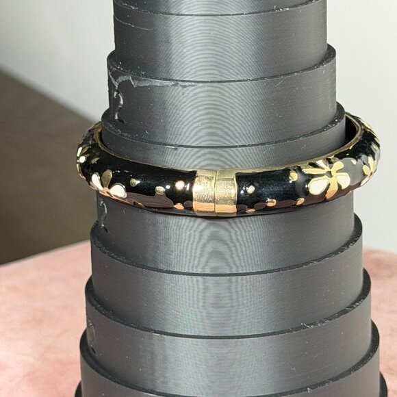 Black, Gold & White Enamel Cloisonné Flower Bangle Bracelet - Picture 3 of 9